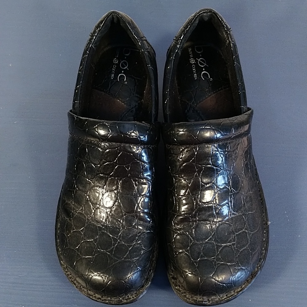 Born BOC Black Clogs Faux Leather Sz 8
